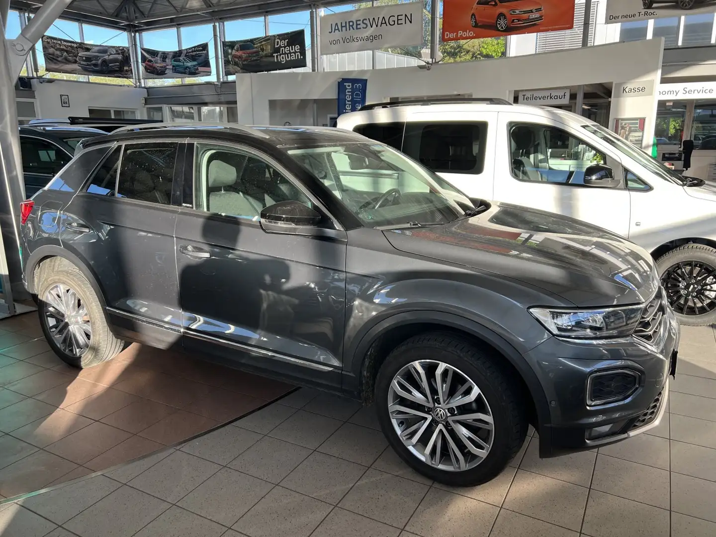 Volkswagen T-Roc IQ.DRIVE |  LED | Kamera | ACC | AHK | Navi | SHZ Gris - 2