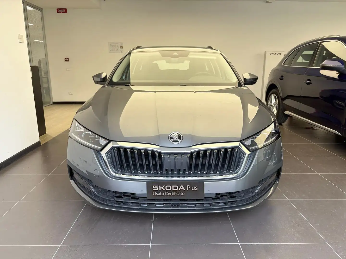 Skoda Octavia wagon 2.0 tdi evo executive 115cv dsg Grigio - 2