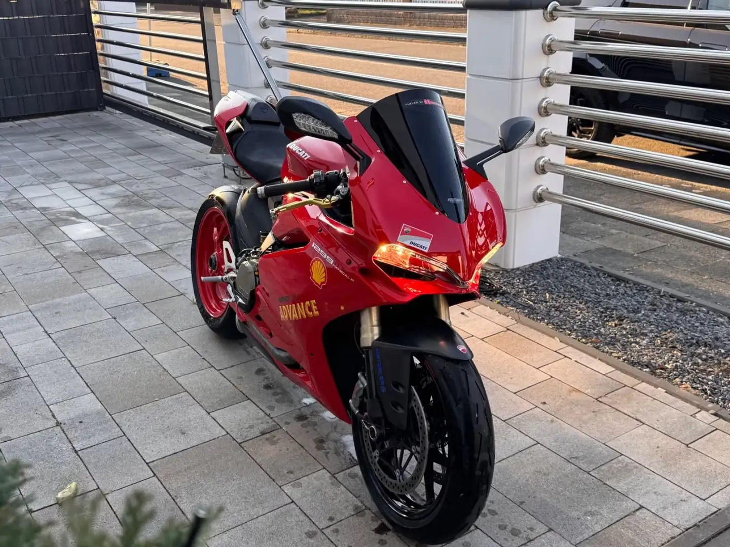 Ducati Panigale V2 1299 S Roşu - 1