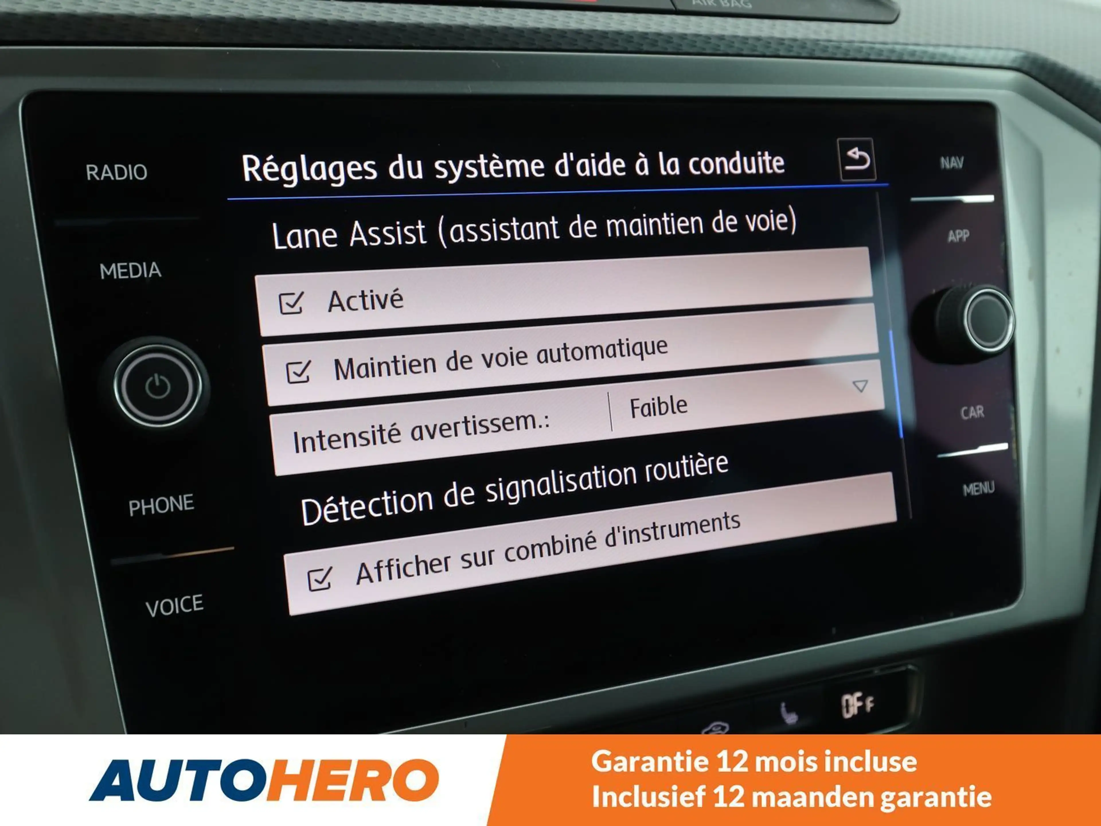 Volkswagen Passat Alltrack 2.0 TDI 4Motion BlueMotion Tech — photo 11
