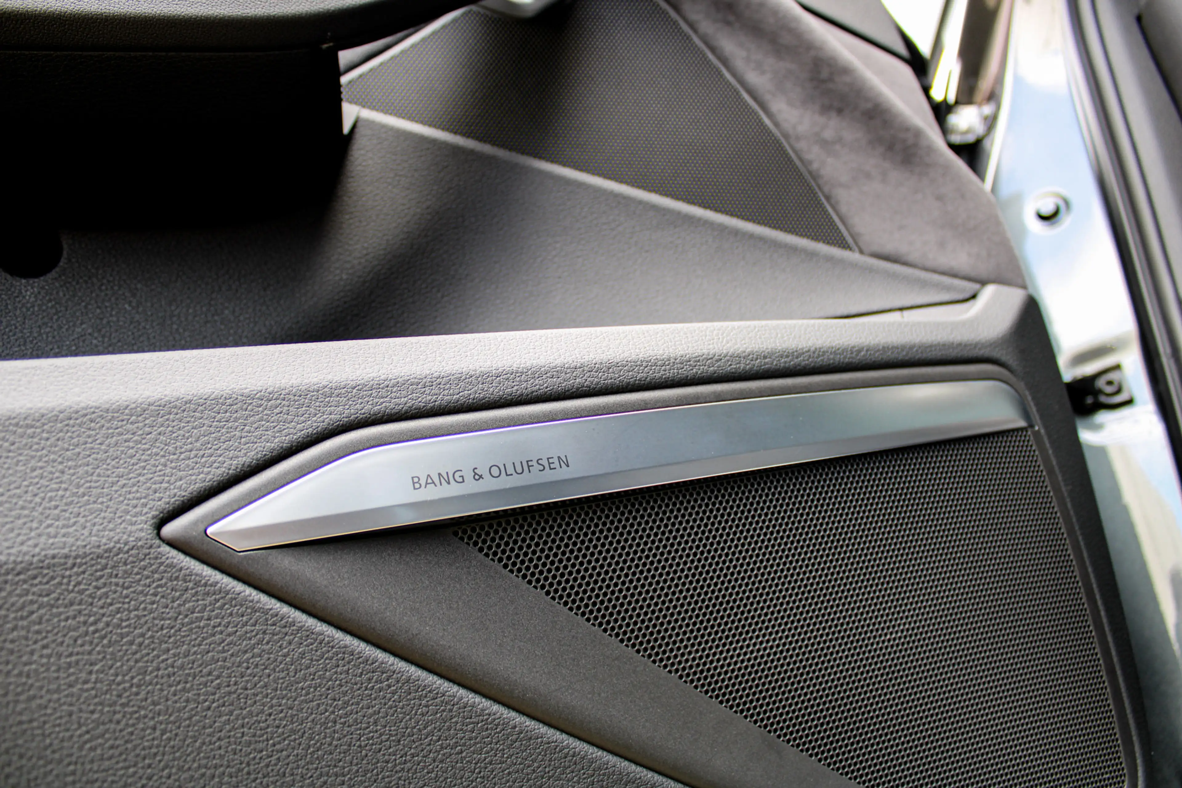 Audi Q8 e-tron 55 quattro S Edition 115 kWh | Luchtvering | Pano — photo 15