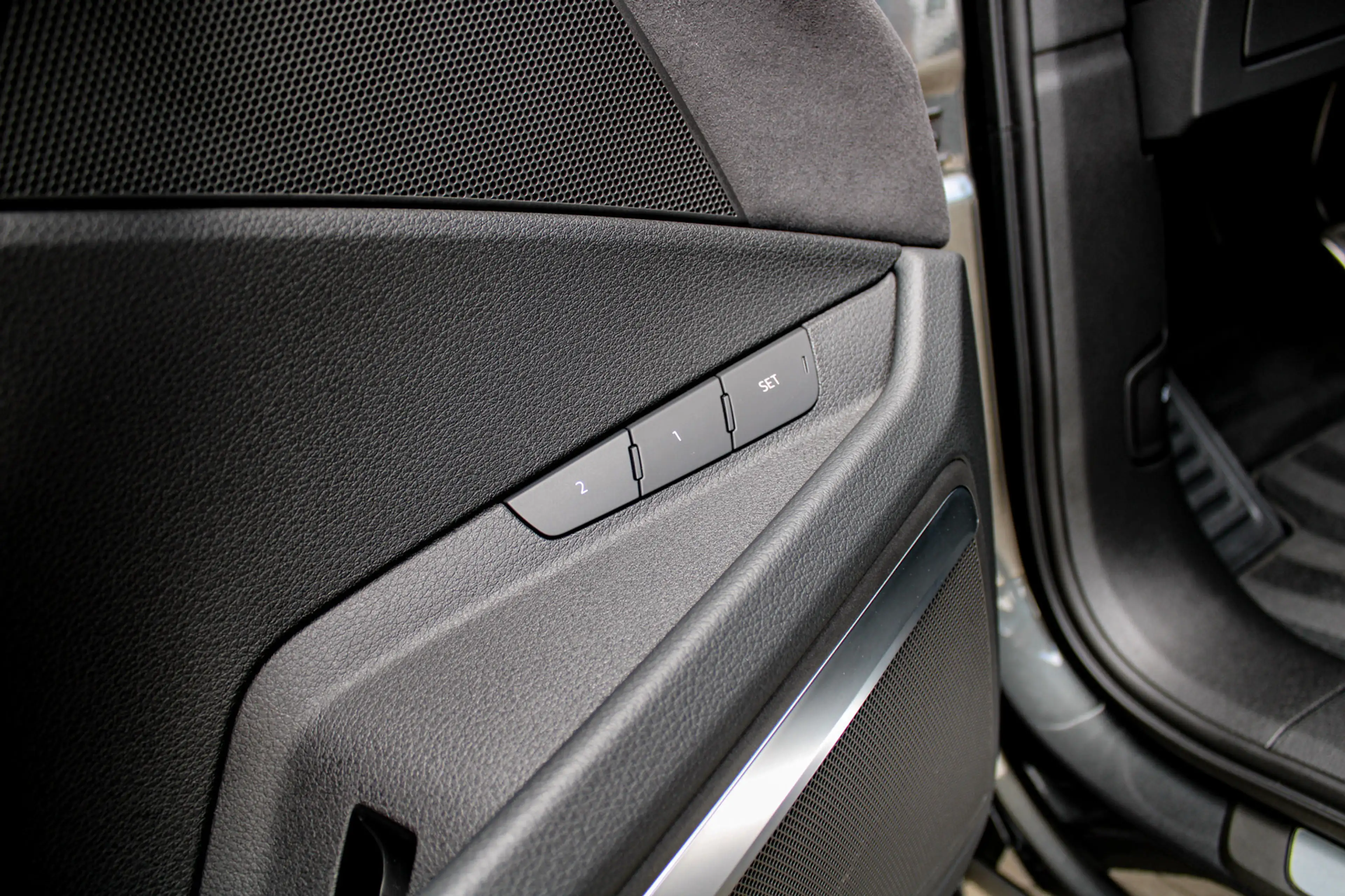 Audi Q8 e-tron 55 quattro S Edition 115 kWh | Luchtvering | Pano — photo 14
