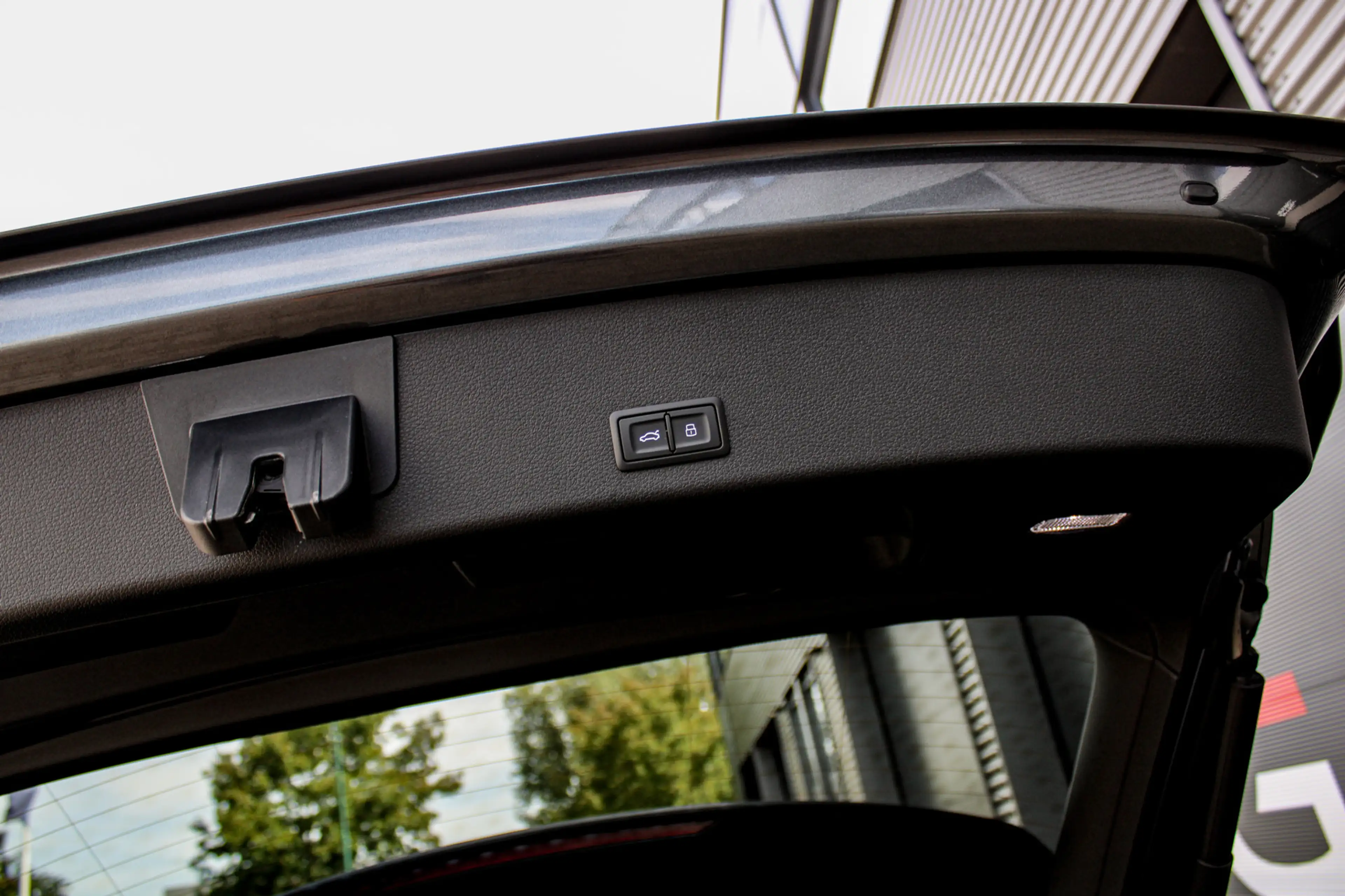 Audi Q8 e-tron 55 quattro S Edition 115 kWh | Luchtvering | Pano — photo 5