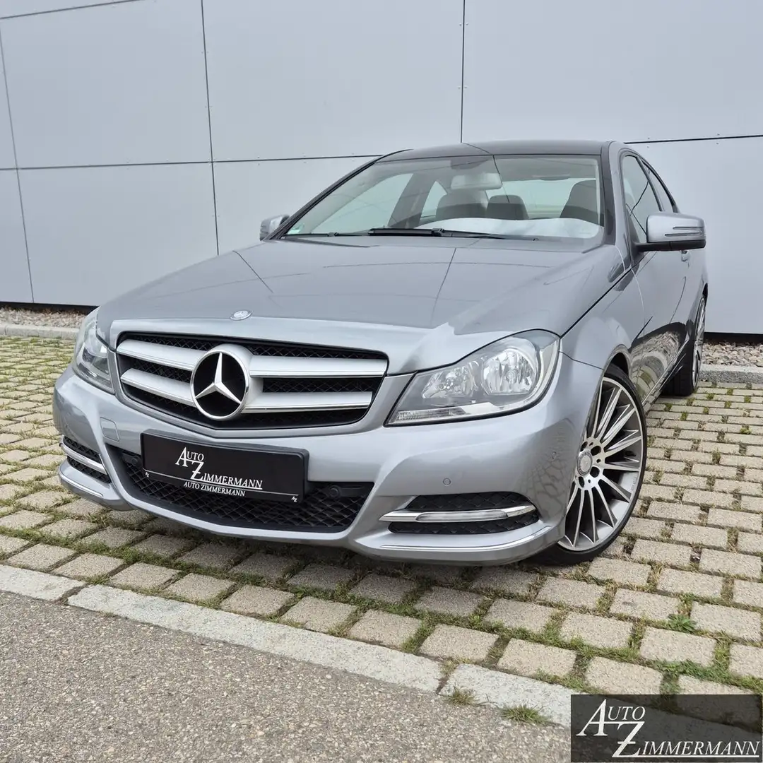 Mercedes-Benz C 180 Coupe CGI BE Navi*Leder*19 Zoll*PDC*SHZ Silber - 1