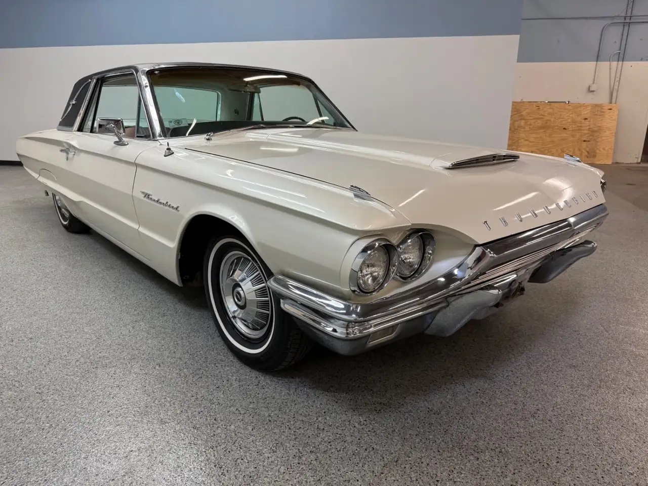 Ford Thunderbird Base, foto 10