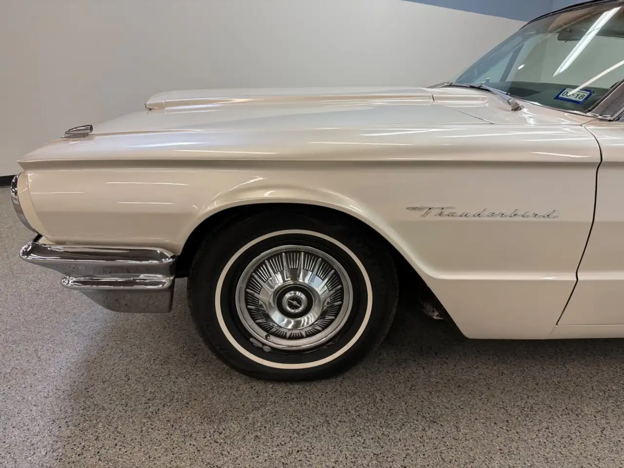 Ford Thunderbird Base, foto 11