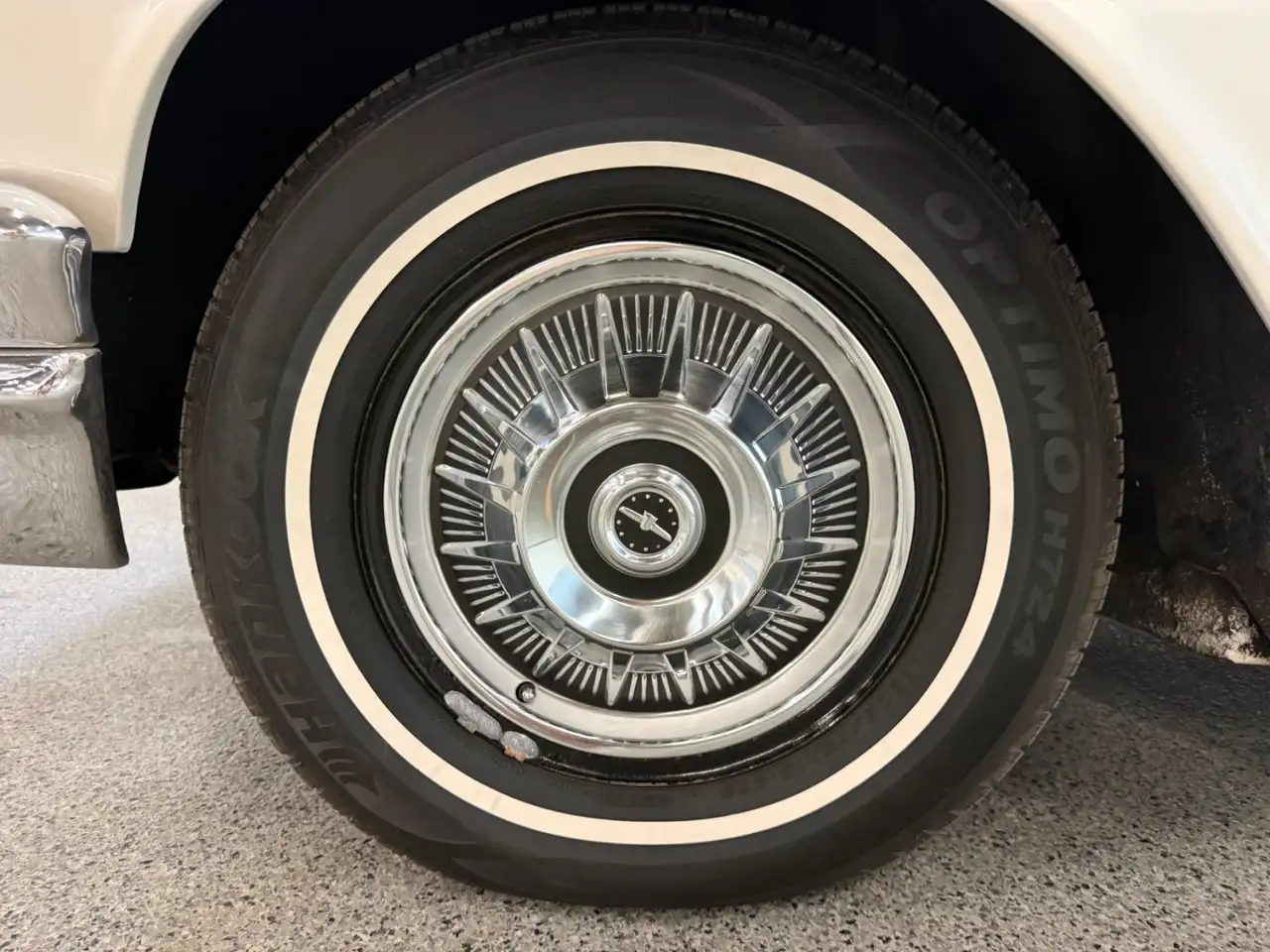 Ford Thunderbird Base, foto 12