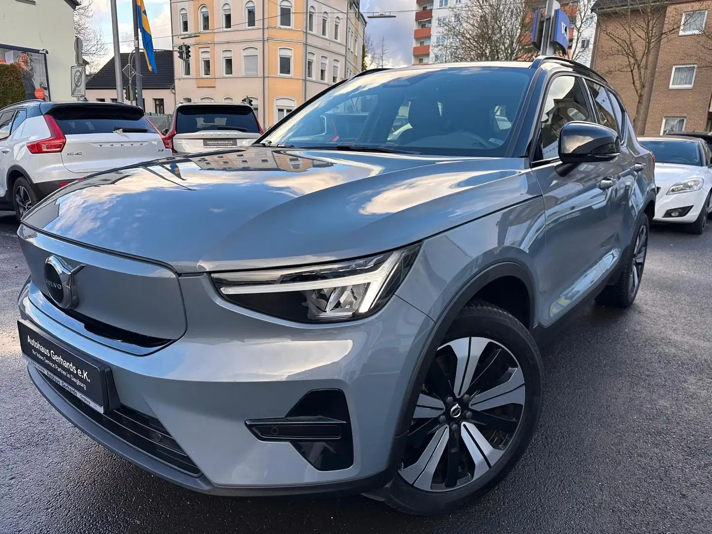 Volvo XC40 Plus Recharge FWD,AHK,BLIS,ACC,Batt. Zertif Gris - 1
