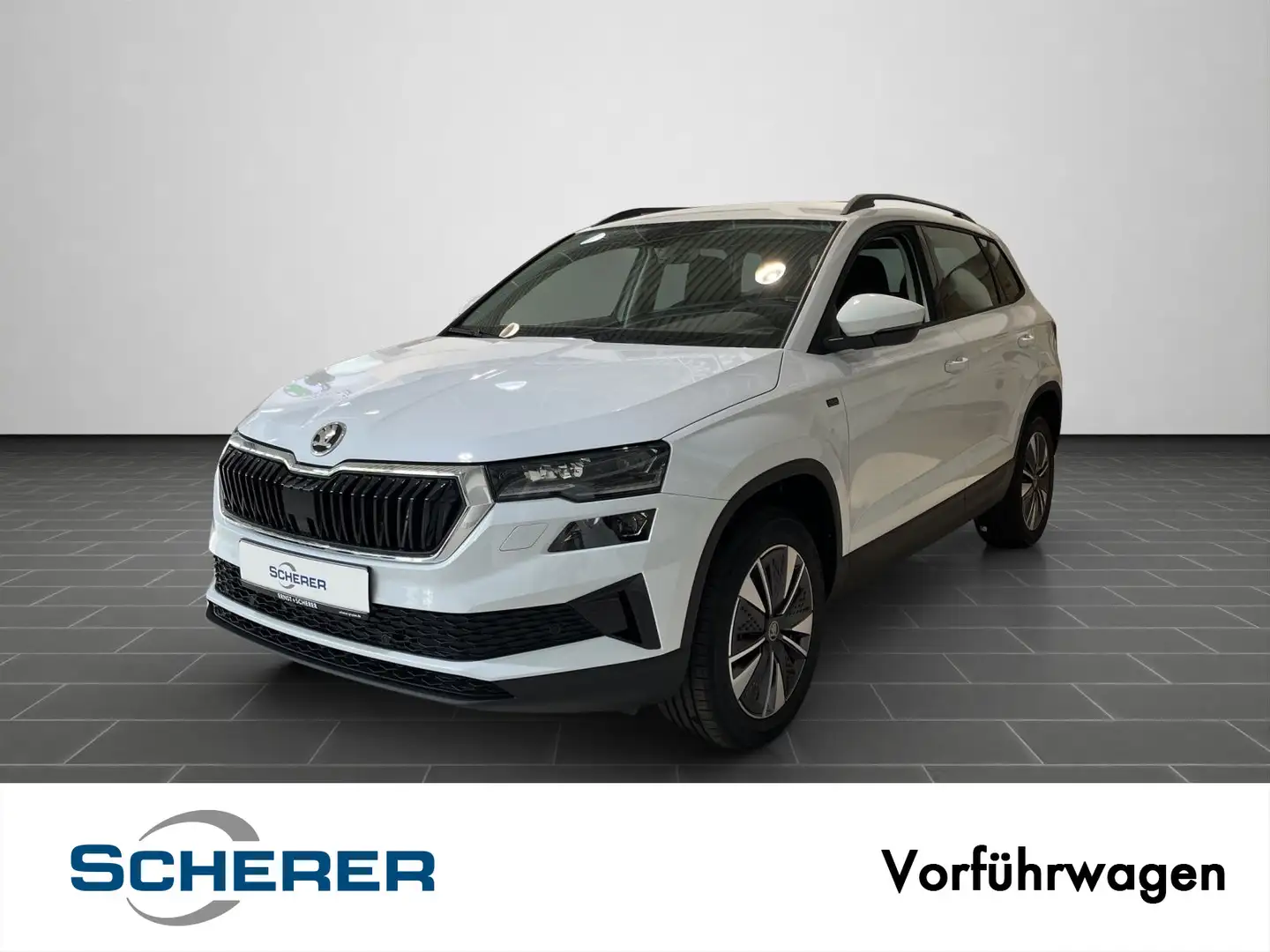 Skoda Karoq Tour 1,5 TSI 110 kW 7-Gang-DSG Weiß - 1