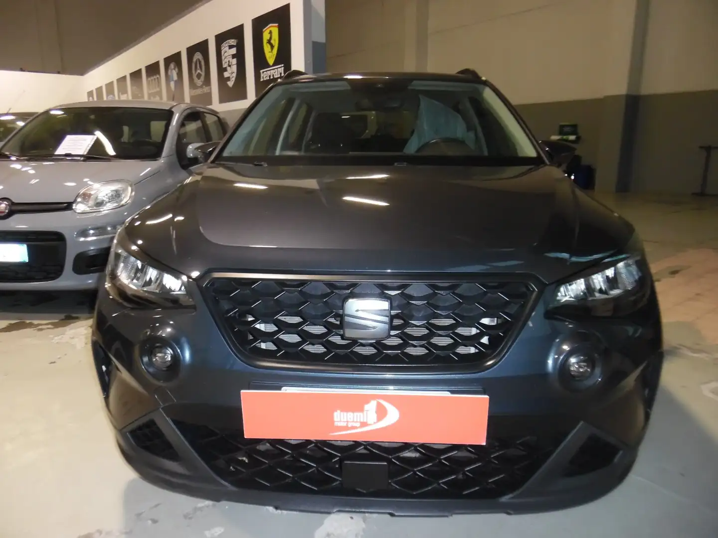 SEAT Arona Arona 1.0 ecotsi Style 95cv Grigio - 2