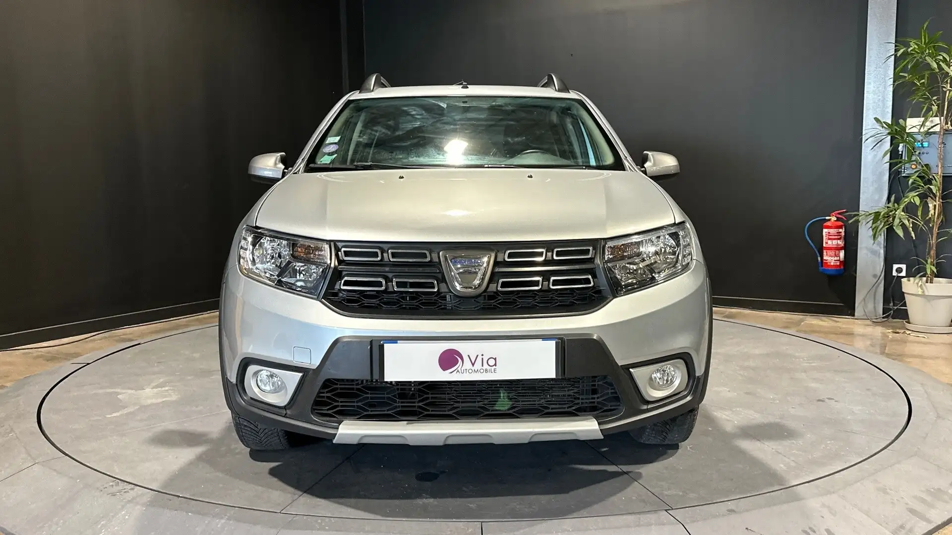 Dacia Sandero TCe 90 Stepway Gris - 2