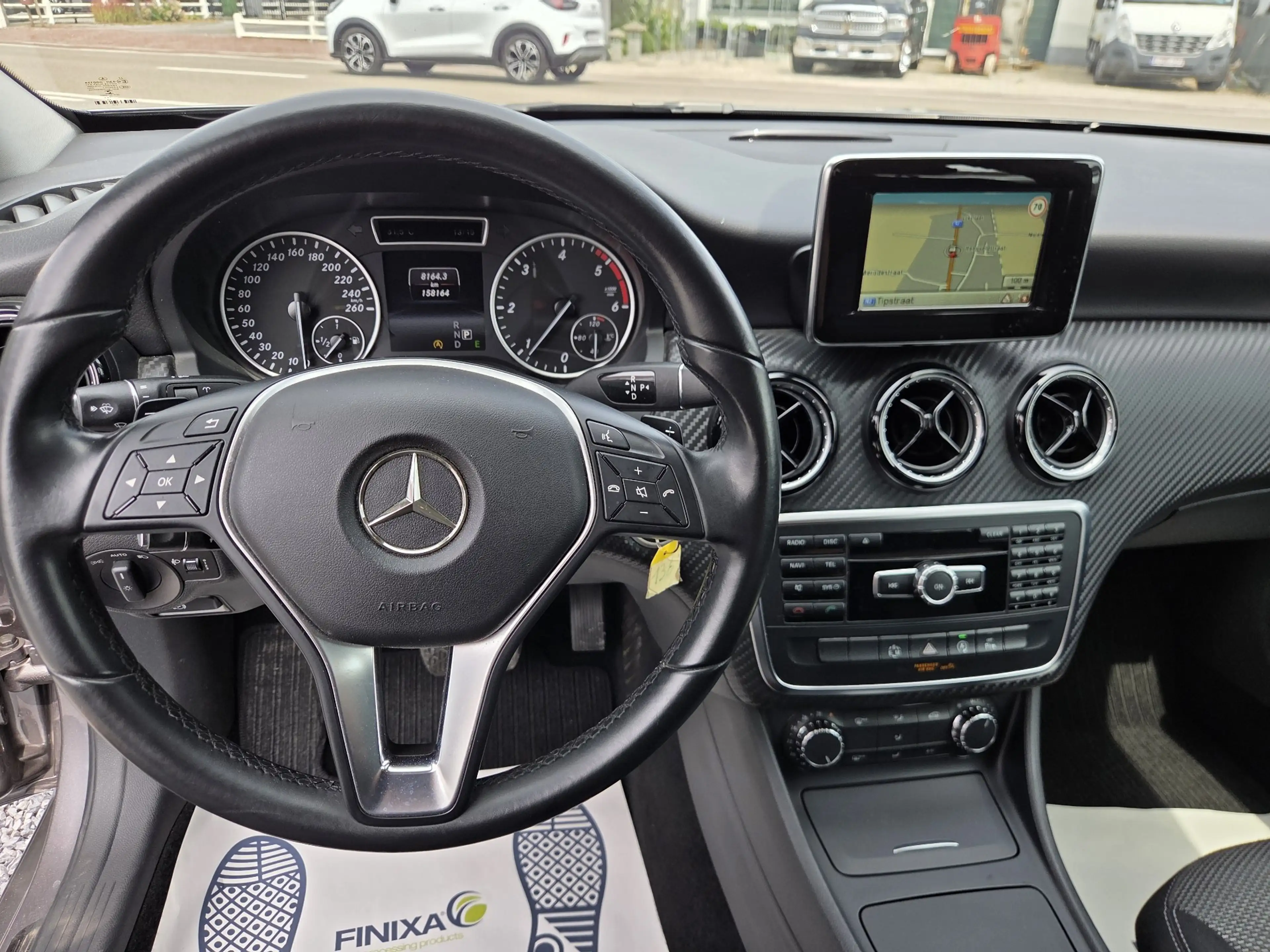 Mercedes-Benz GLA 180 GLA 180 d — photo 9