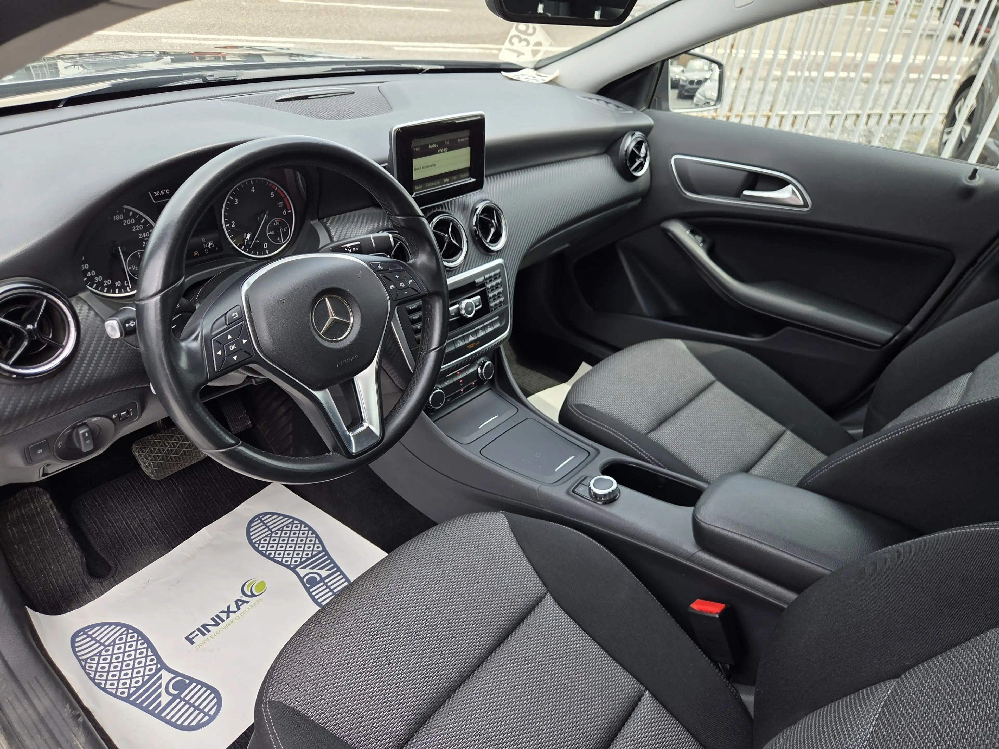 Mercedes-Benz GLA 180 GLA 180 d — photo 6