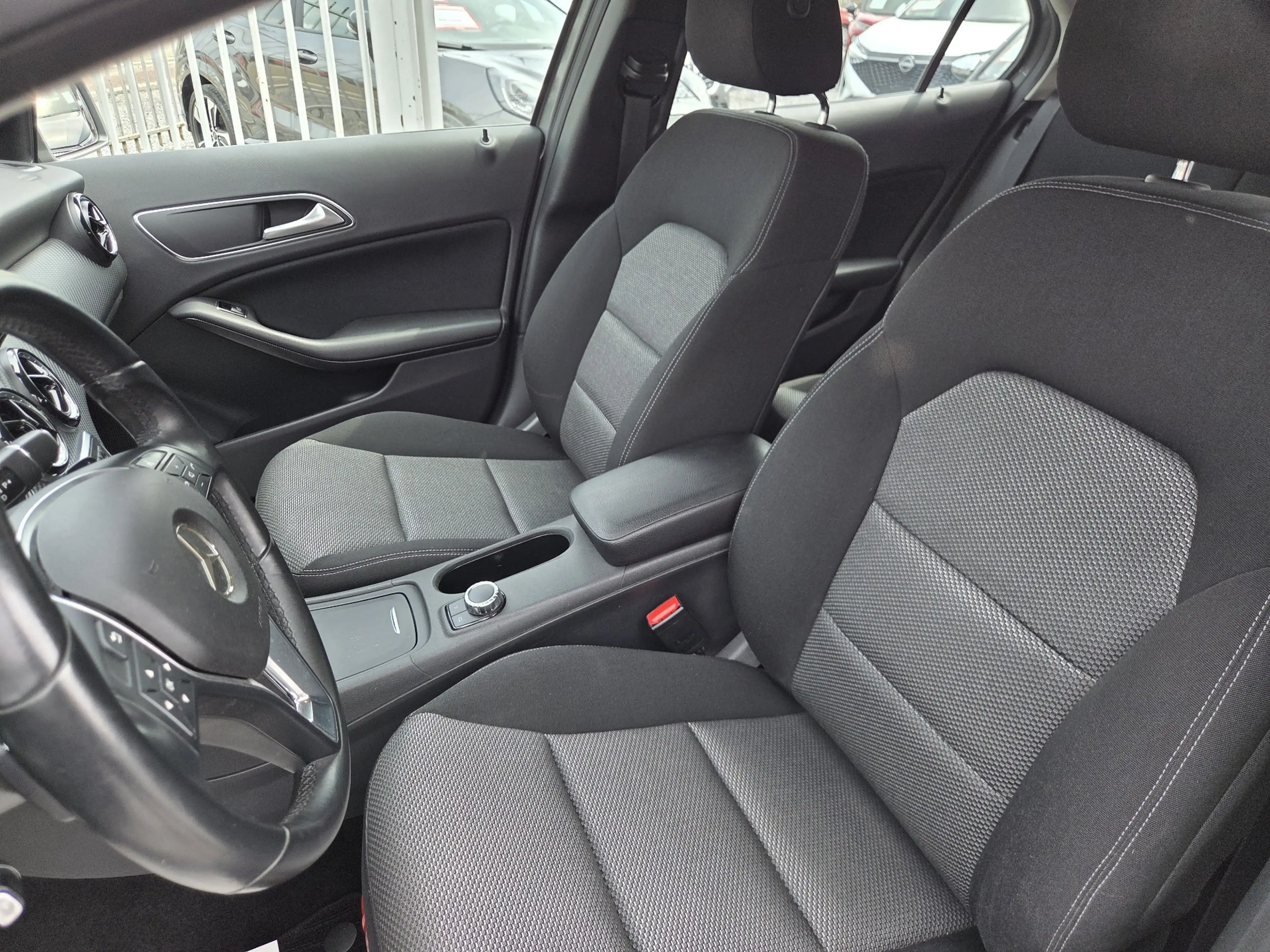 Mercedes-Benz GLA 180 GLA 180 d — photo 7