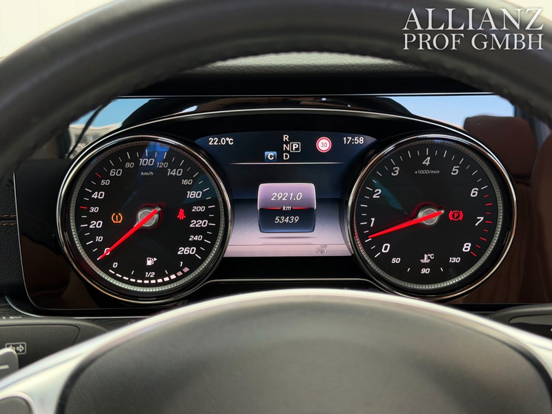 Mercedes-Benz E 400 Cabrio 4Matic AMG 3,0 V6 360° LED UNFALL — photo 10