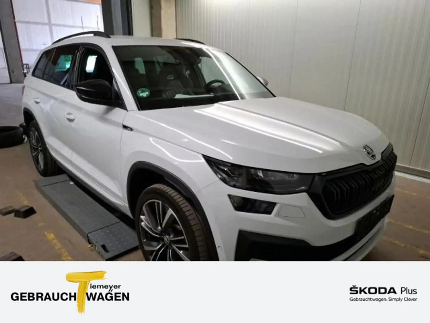 Skoda Kodiaq 2.0 TDI DSG 4x4 SPORTLINE ST.HEIZ LM20 Weiß - 1