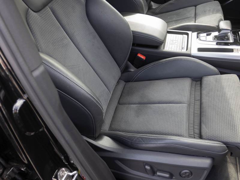 Audi Q5 S line 55TFSIe qu Navi Matrix HuD AHK AIR ACC — photo 29
