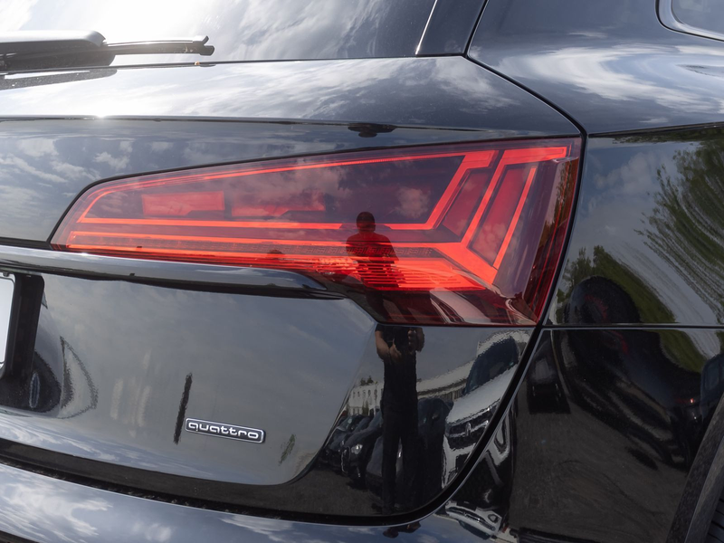 Audi Q5 S line 55TFSIe qu Navi Matrix HuD AHK AIR ACC — photo 10