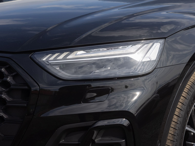 Audi Q5 S line 55TFSIe qu Navi Matrix HuD AHK AIR ACC — photo 11