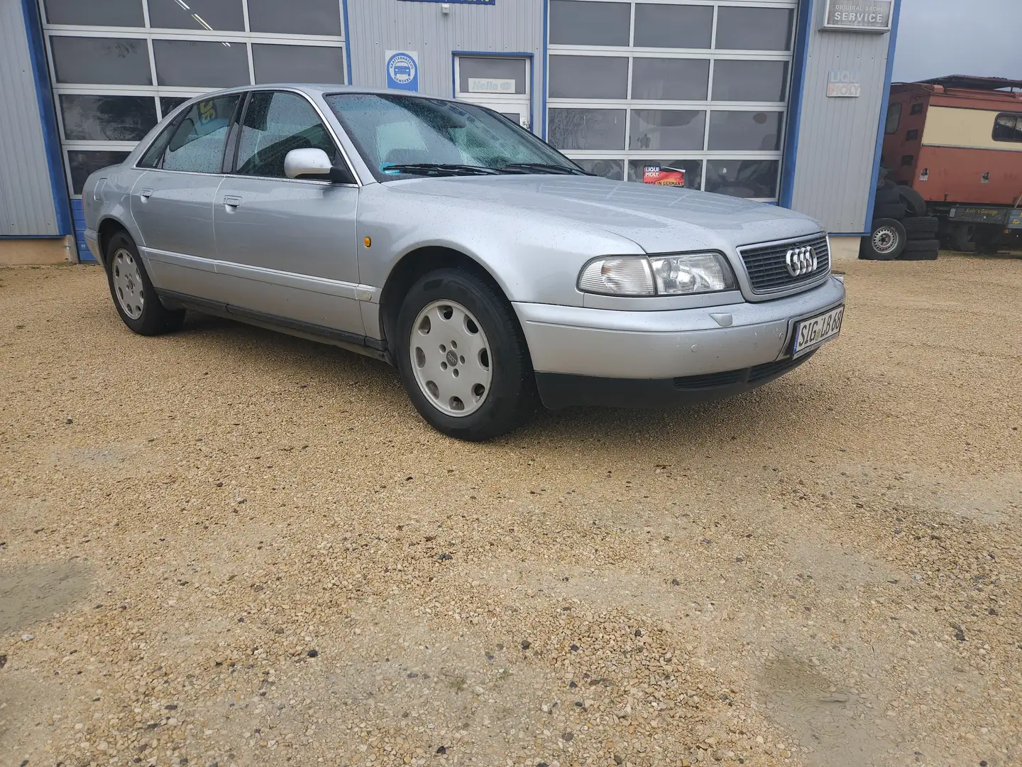 Audi A8 2.8 Plateado - 2