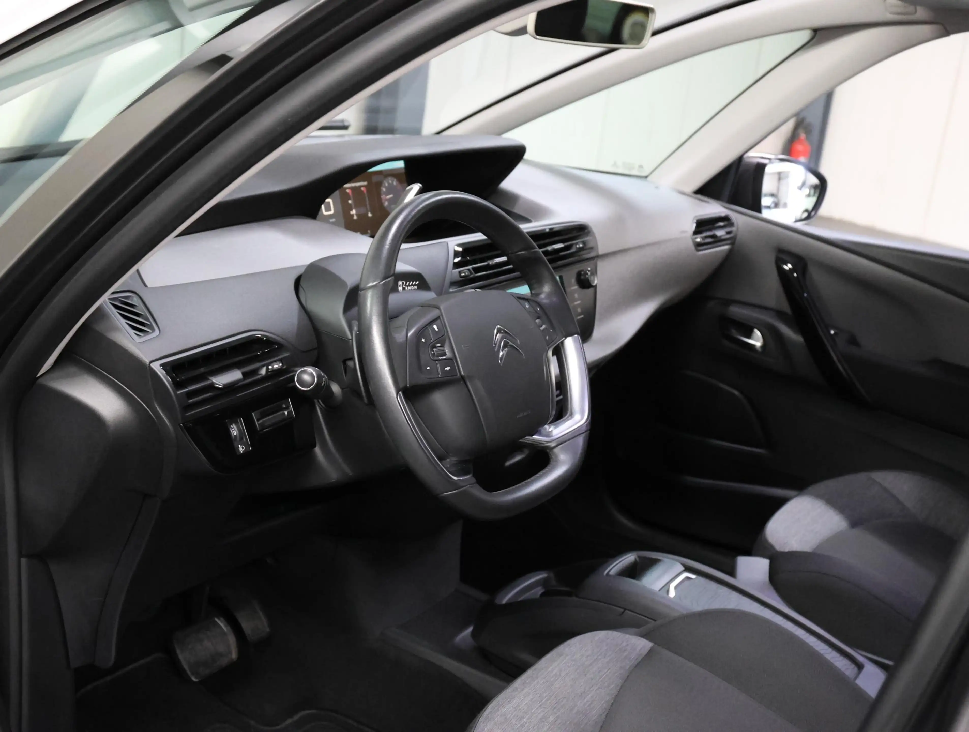 Citroen Grand C4 Picasso 1.2 130PK Business | AppleCarplay/AndroidAuto | Tr — photo 10