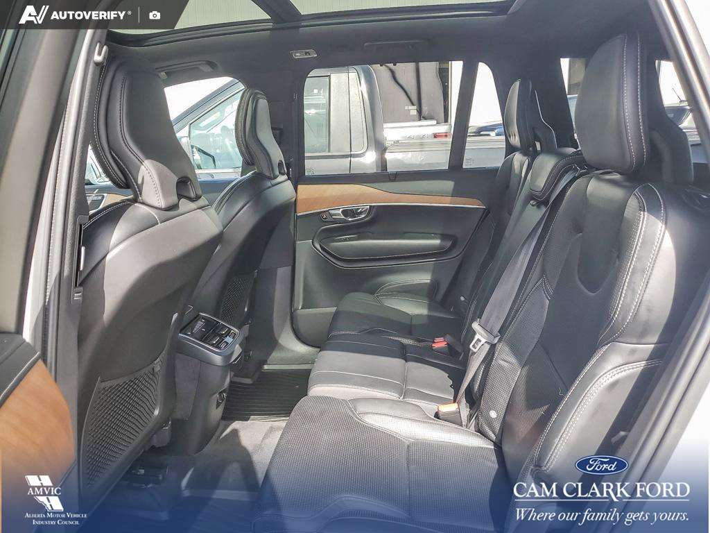 2019 Volvo XC90 T6 Inscription 7-passenger Volvo XC90 T6 AWD with thumb 23