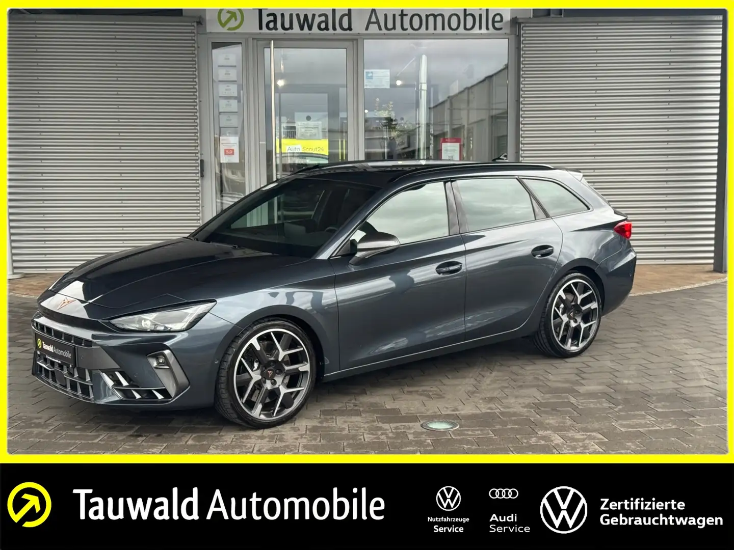 CUPRA Leon Sportstourer 2.0 TSI DSG 4Drive VZ PANO Leon Spor Gris - 1