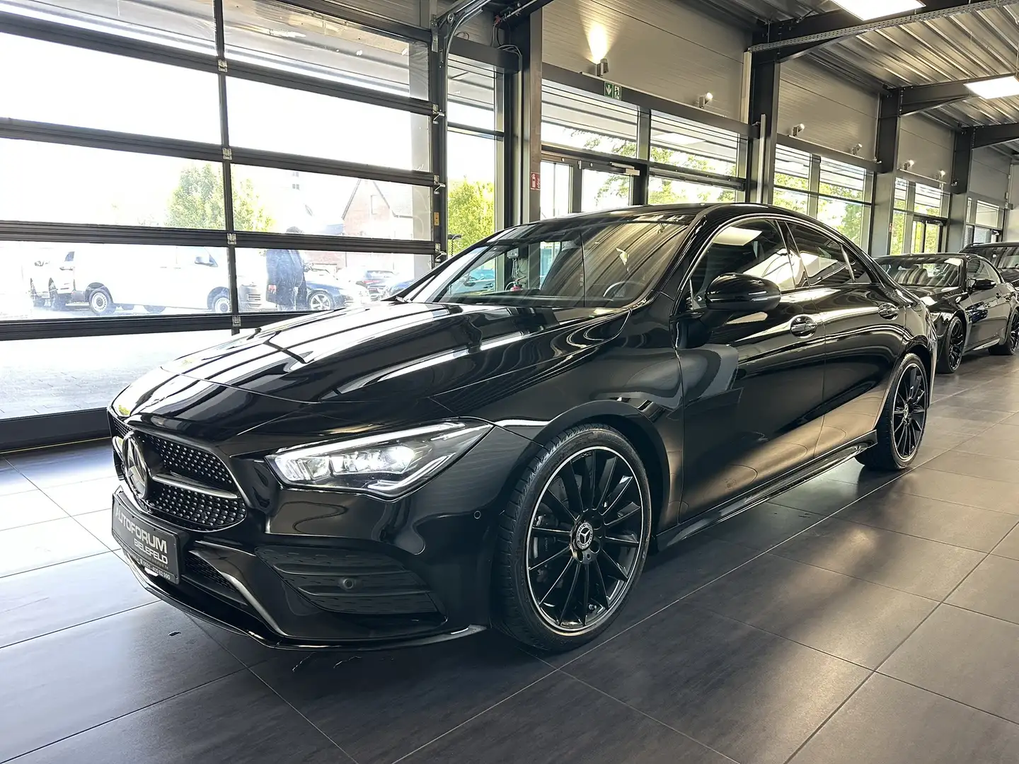 Mercedes-Benz CLA 220 d AMG|Night|Leder|Multibeam|MBUX|LM19 Schwarz - 2