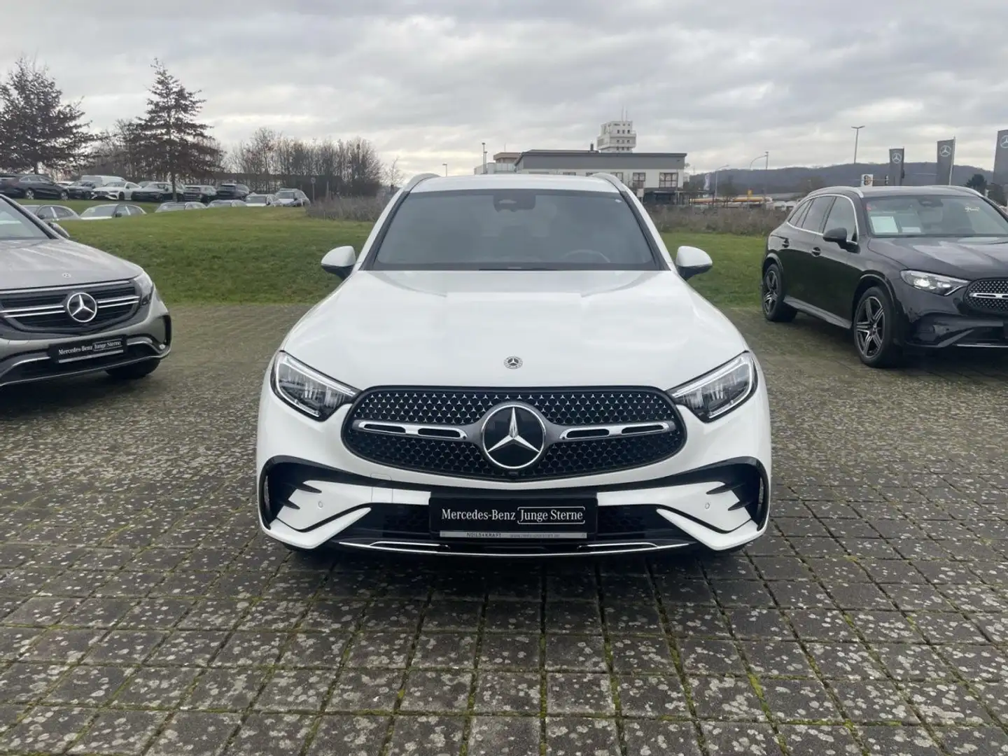 Mercedes-Benz GLC 200 4MATIC AMG+MEMORY+TOTW+AMBIENTE+KAM+LED Weiß - 2