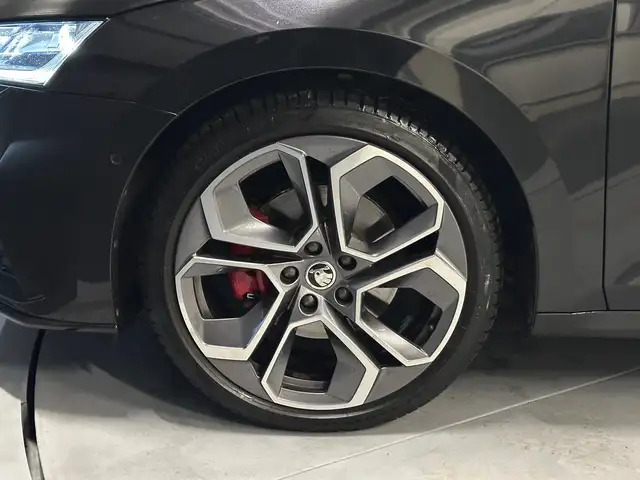 Skoda Octavia view 9