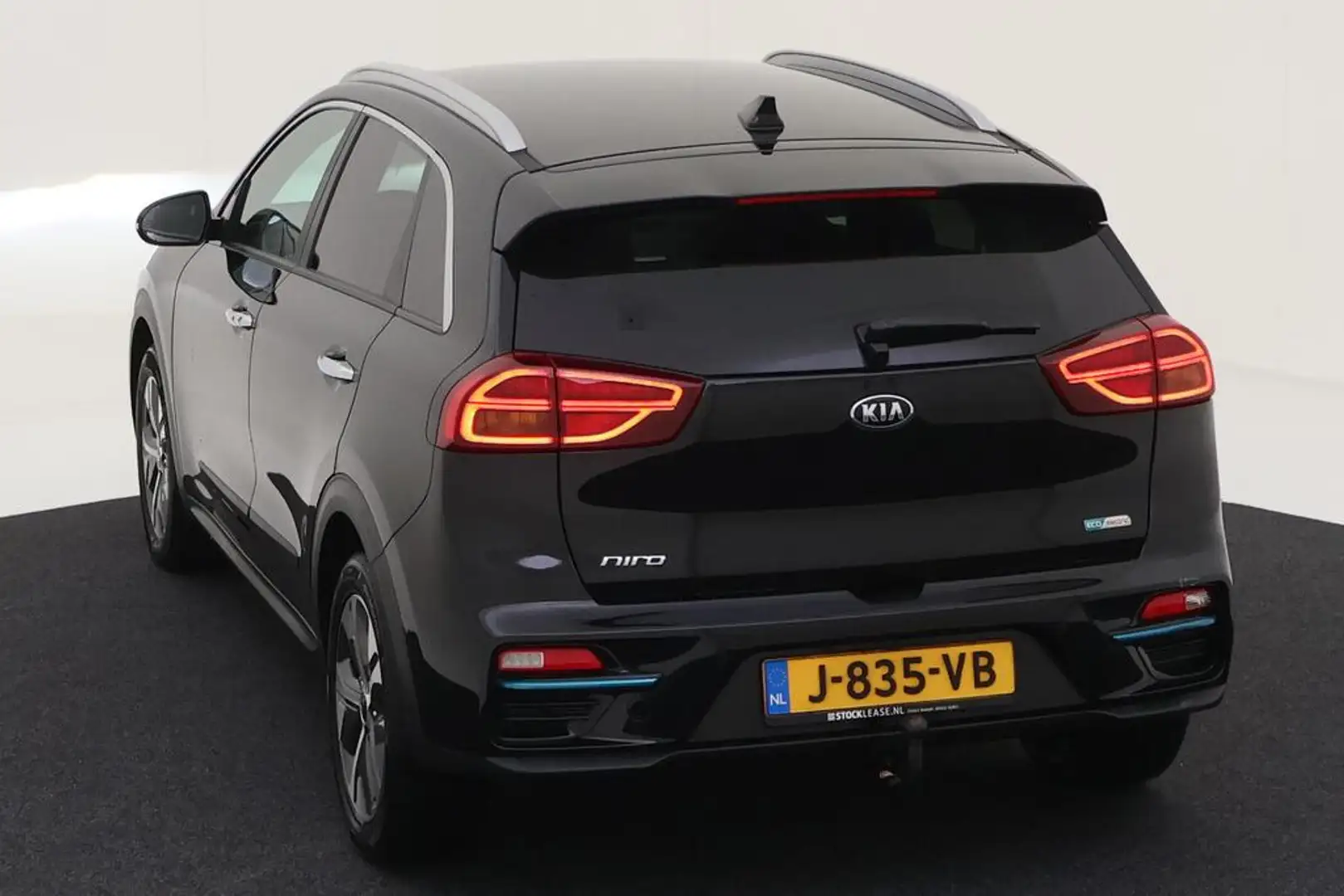 Kia e-Niro EXECUTIVELINE 64KWH 3 FASE LADEN/ACARPLAY/LEER/LED Negru - 2