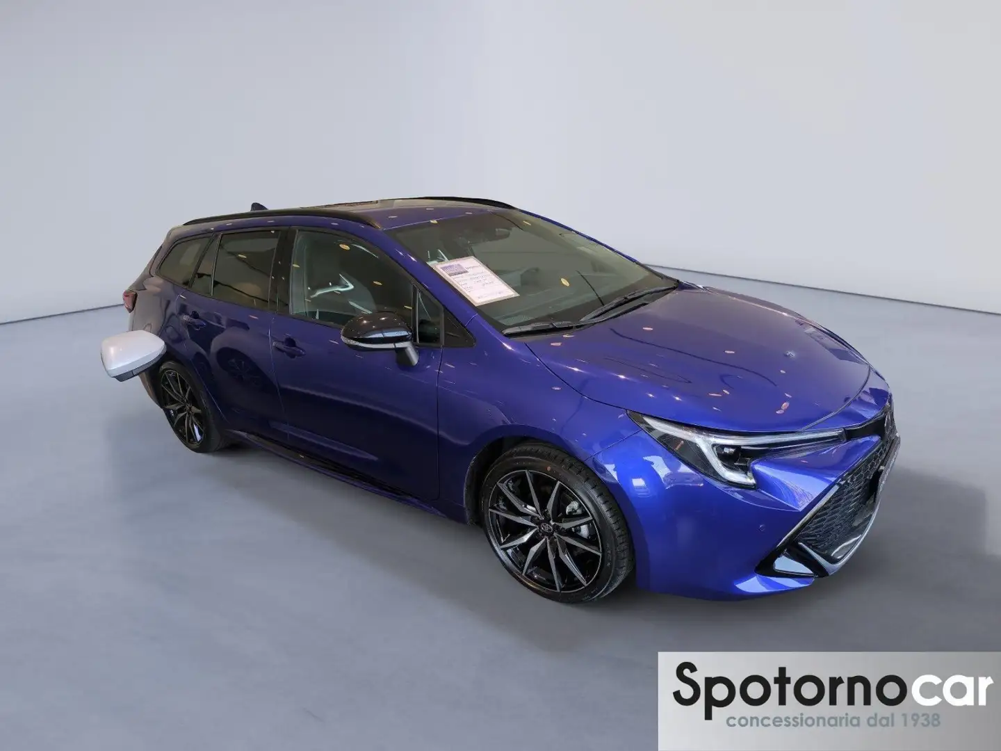 Toyota Corolla GR SPORT 1.8 Hybrid Touring Sports - 2