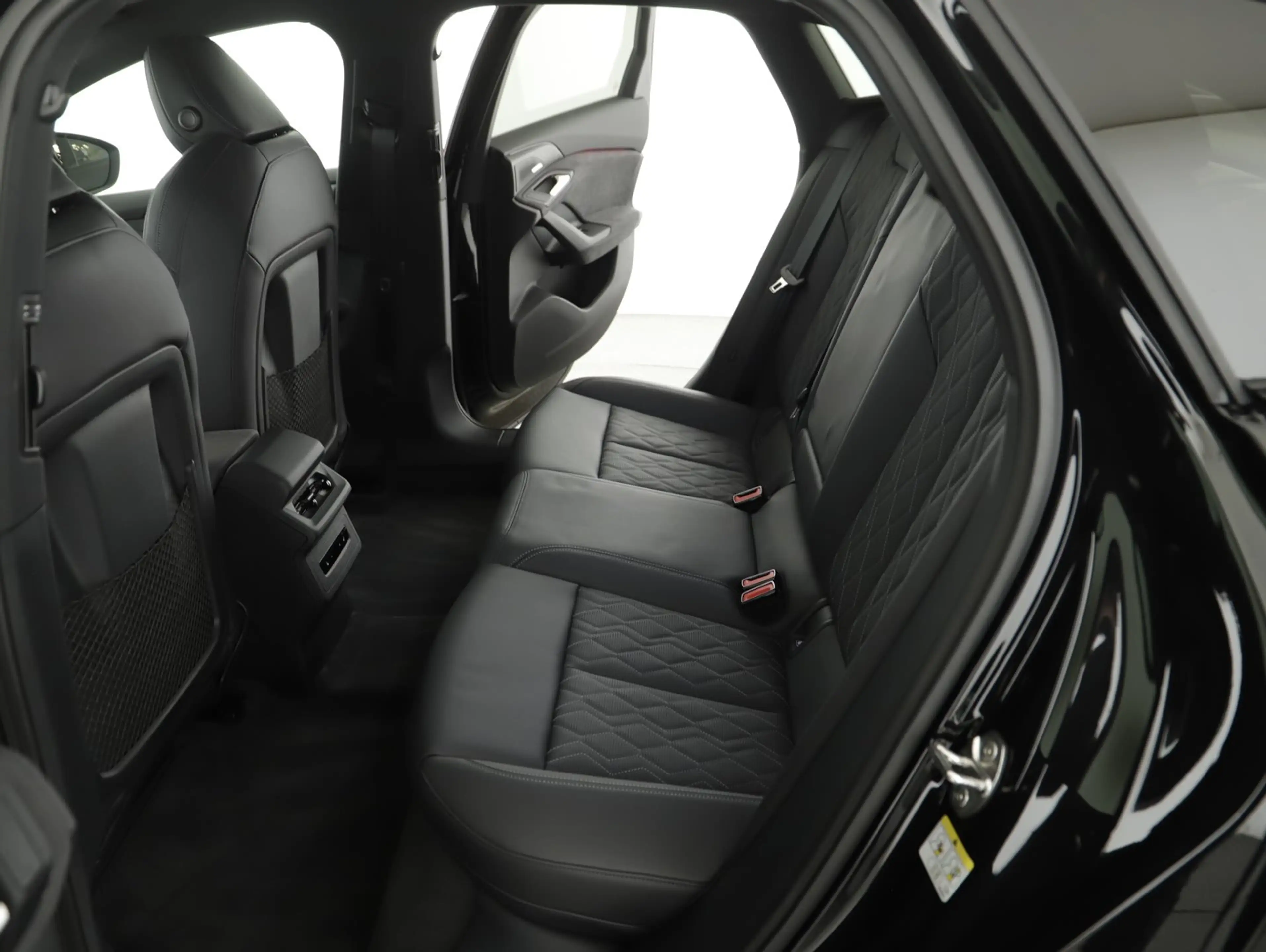 Audi S6 e-tron — photo 15