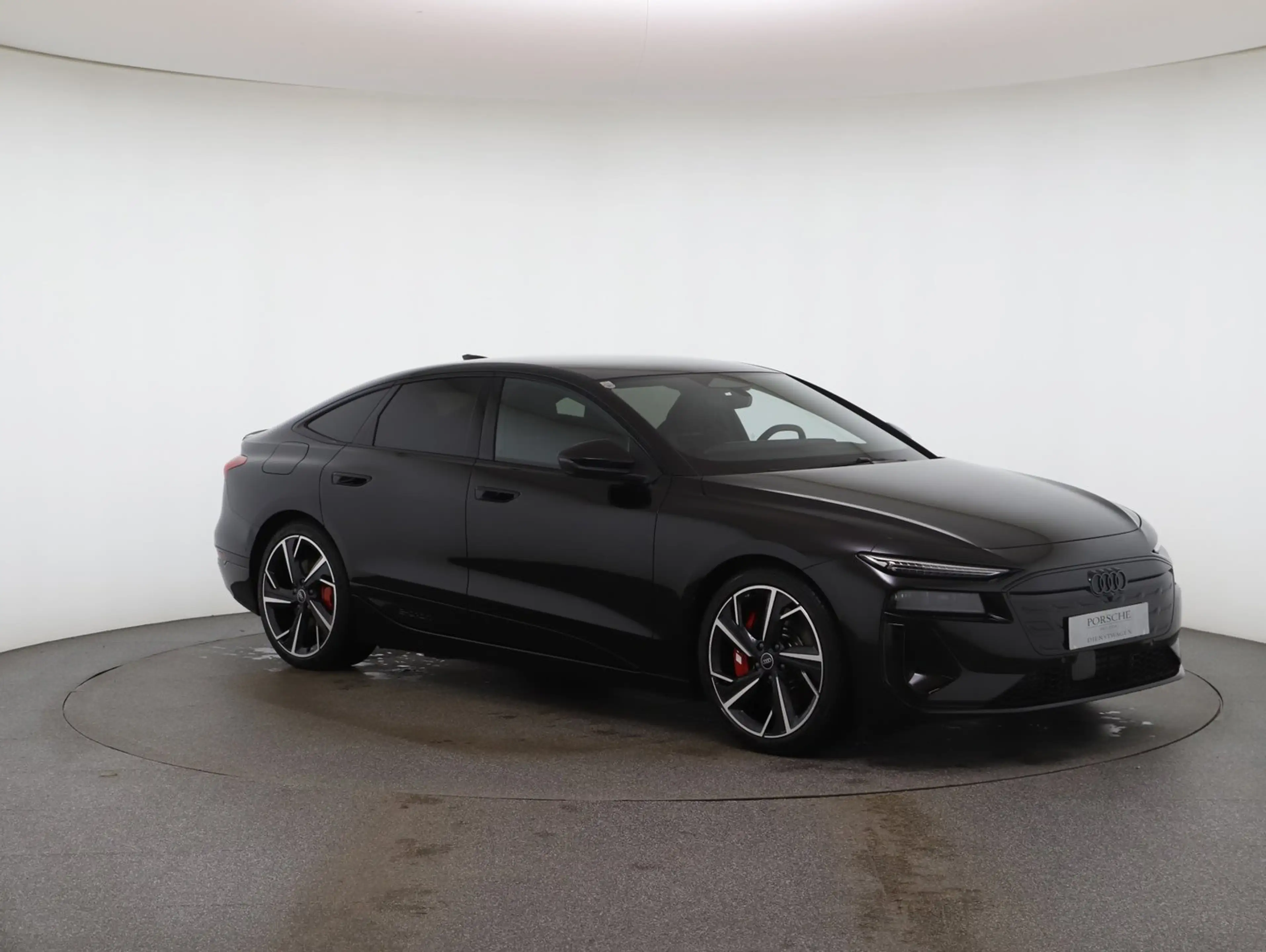 Audi S6 e-tron — photo 6