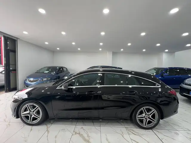 Mercedes-Benz Cla view 3