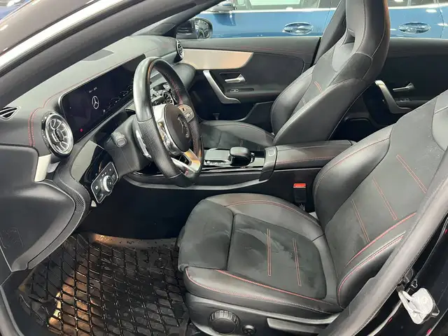Mercedes-Benz Cla view 11