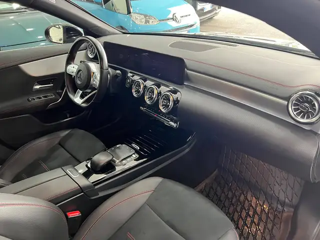 Mercedes-Benz Cla view 14