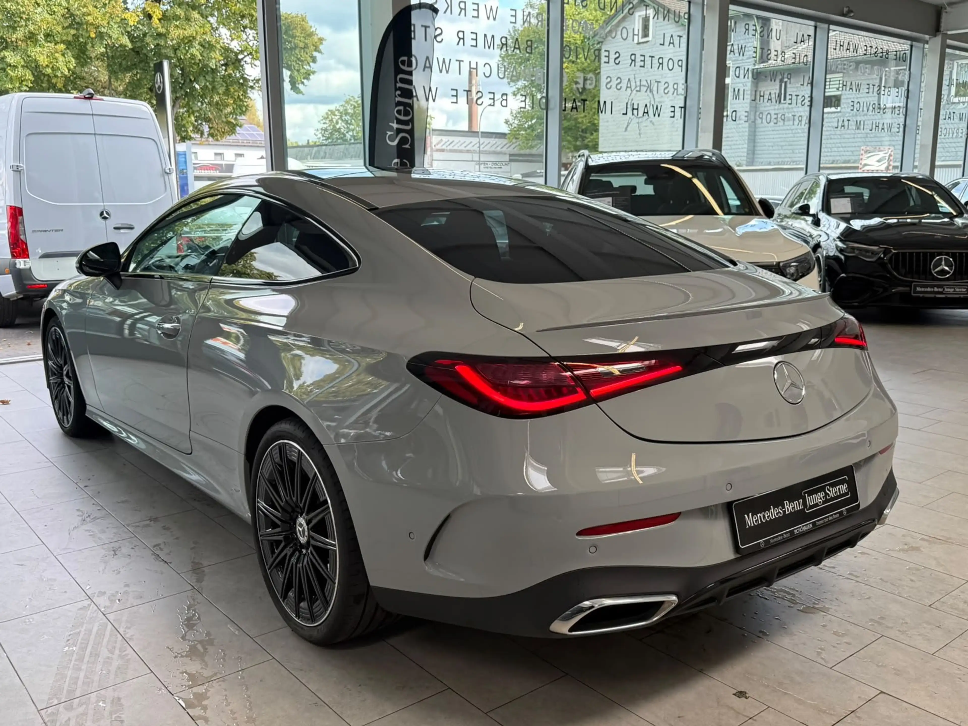 Mercedes-Benz CLE 300 4M AMG+PANO+BURM+STDHZ+NIGHT+DISTR+360° — photo 4