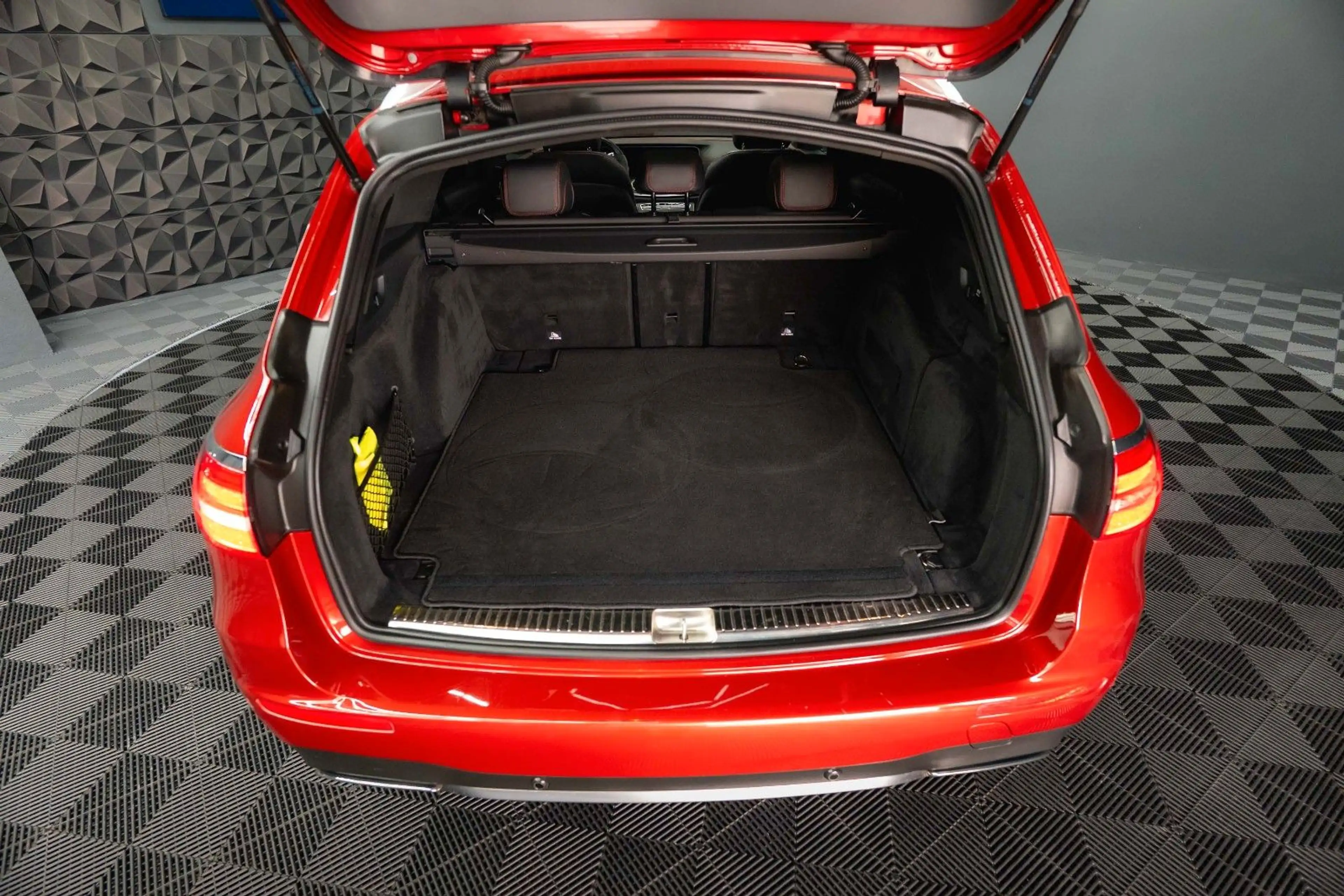 Mercedes-Benz E 43 AMG 4Matic Night-Paket *Airmatic*ACC*Pano* — photo 13