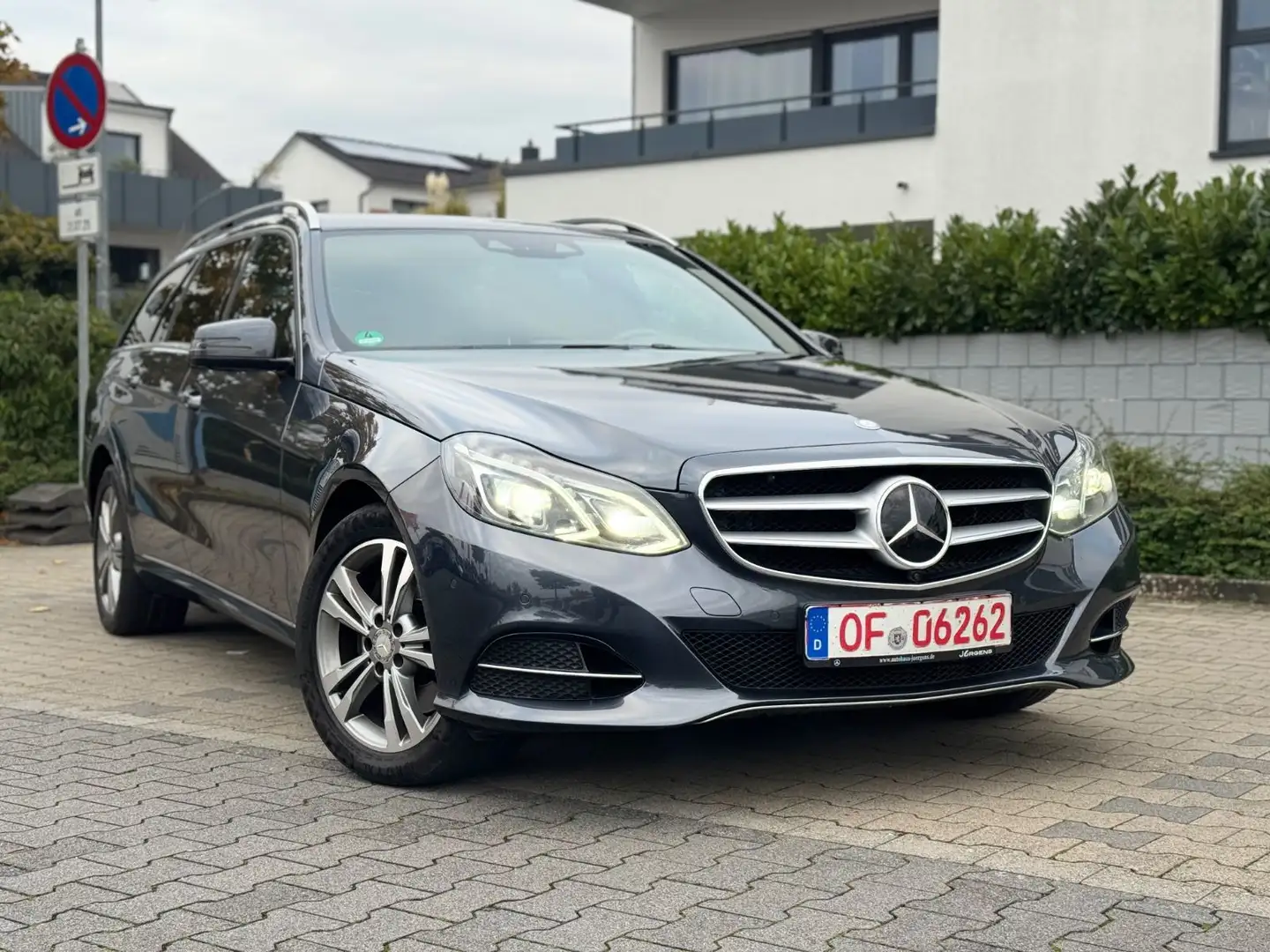 Mercedes-Benz E 350 BlueTec 9G*Distronic*Comand*360Kamera Grau - 1