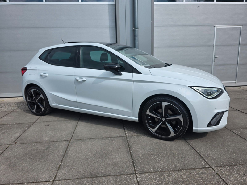 SEAT Ibiza FR Beats/LED/Navi/18Zoll/Pano/Kessy/1.Hd. — photo 4