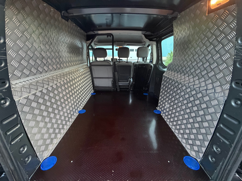 Peugeot Partner 1.6 HDi / Airco - GPS - 3Pl - Carnet - TVA — photo 11