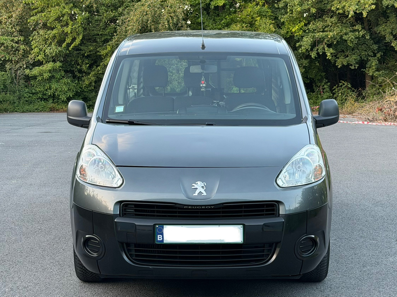 Peugeot Partner 1.6 HDi / Airco - GPS - 3Pl - Carnet - TVA — photo 2