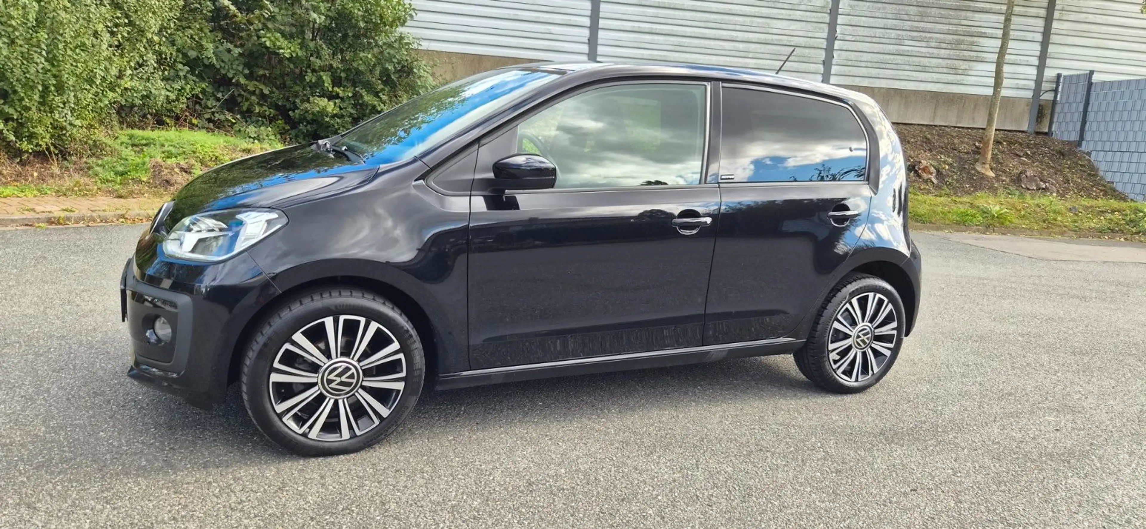 Volkswagen up! Active Kamera 1 Hand Tempomat Allu — photo 3