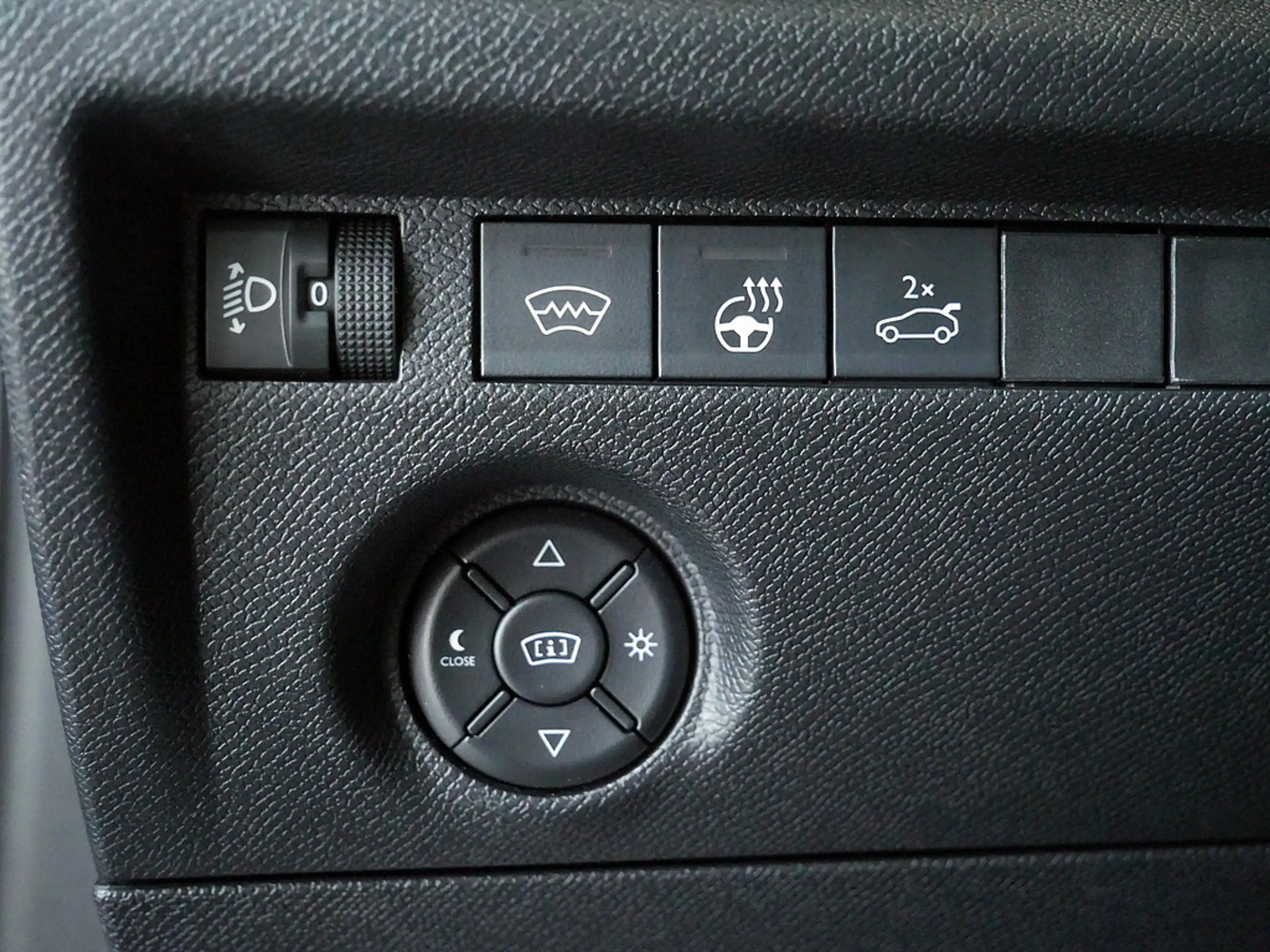 Citroen C4 X PureTech 130 Max HGSD NAVI ACC HUD LED — photo 15