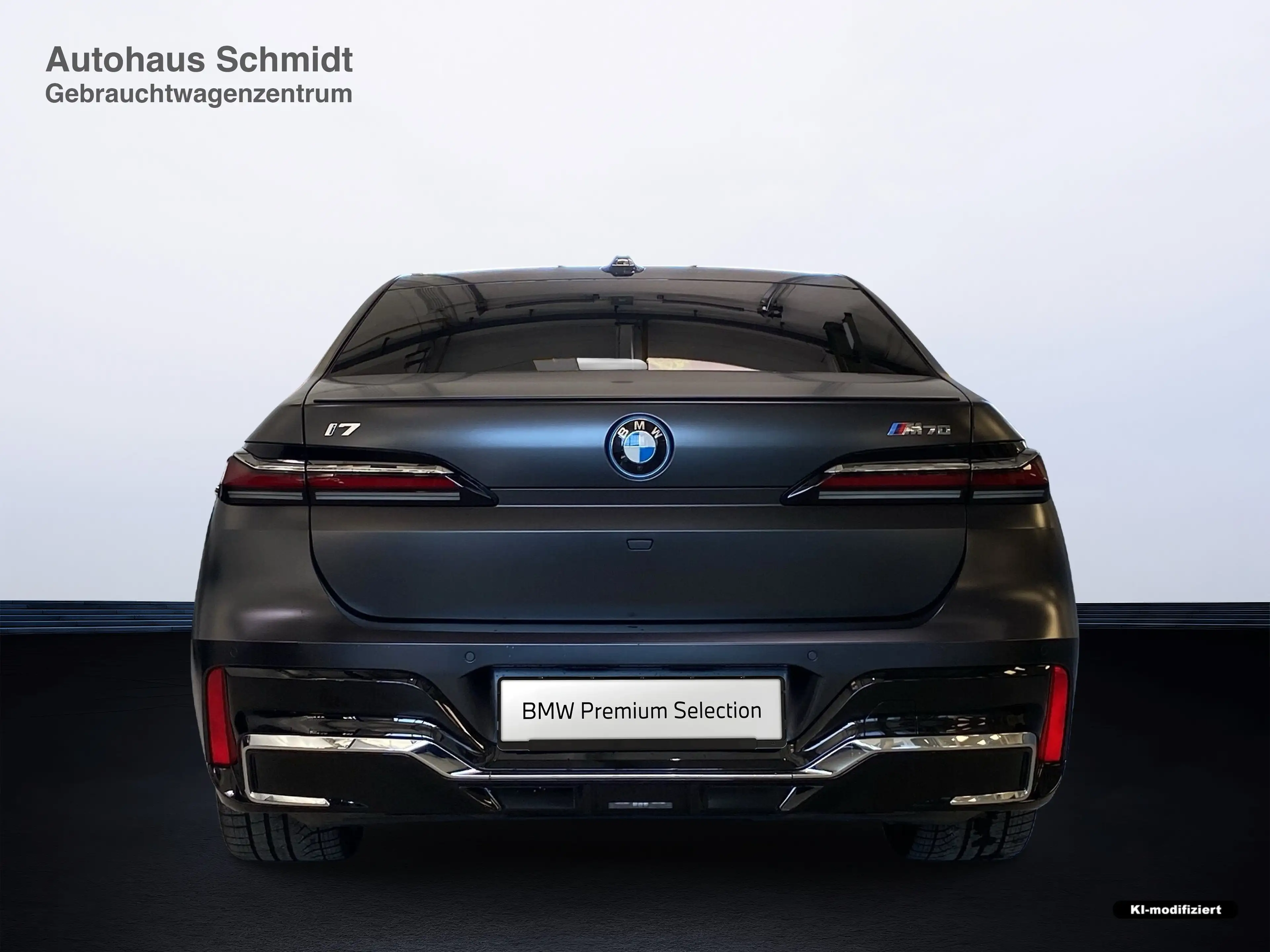 BMW i7 M70 xDrive Limousine B&W Surround DAB — photo 4