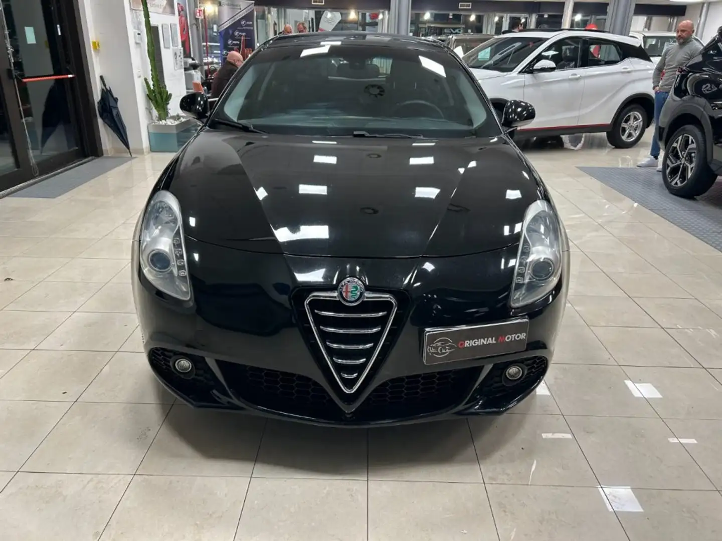 Alfa Romeo Giulietta 1.4 Turbo 120 CV Progression Noir - 1