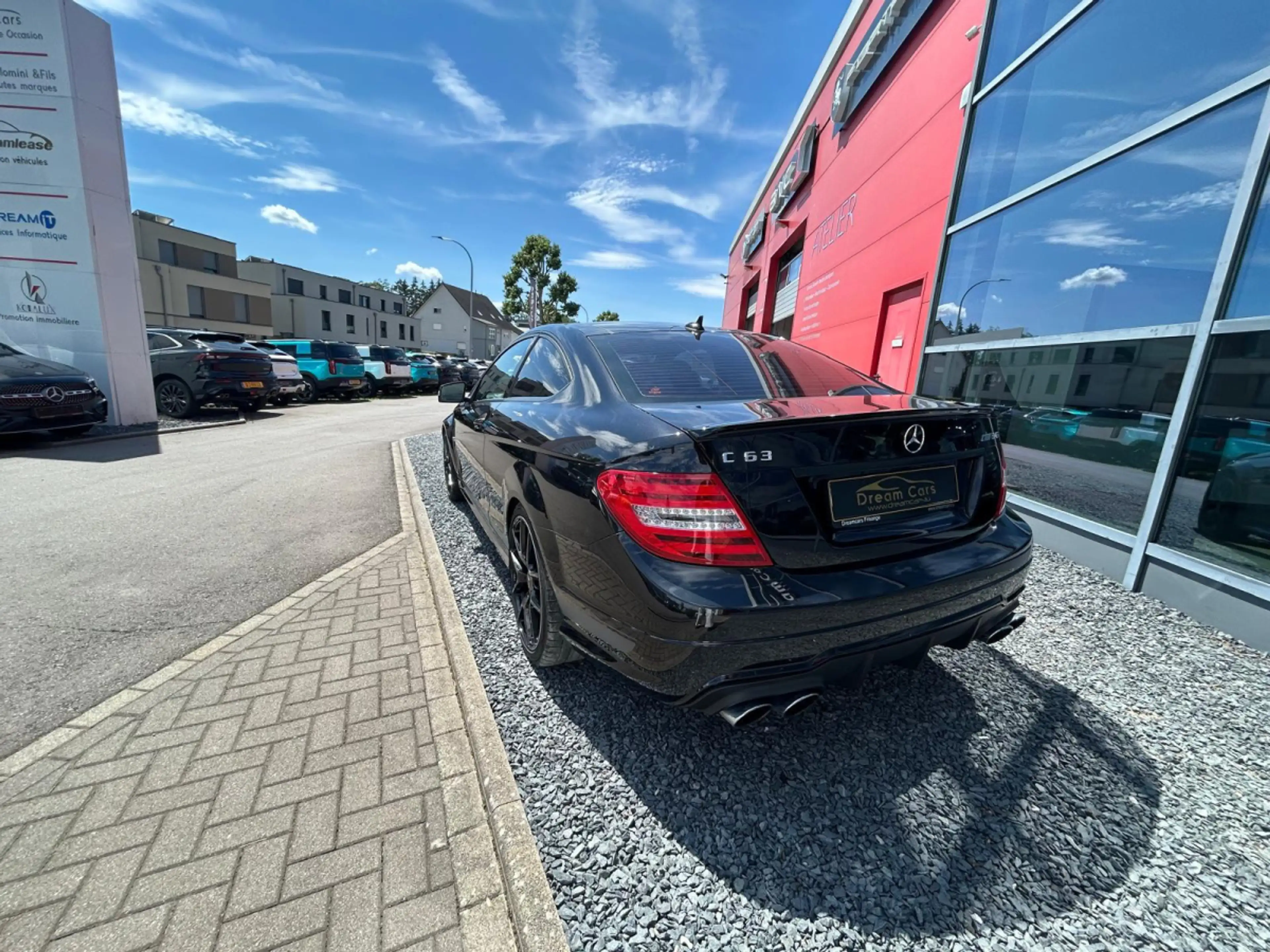 Mercedes-Benz C 63 AMG Mercedes Benz C63 AMG — photo 3