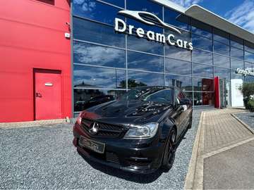 Mercedes Benz C63 AMG