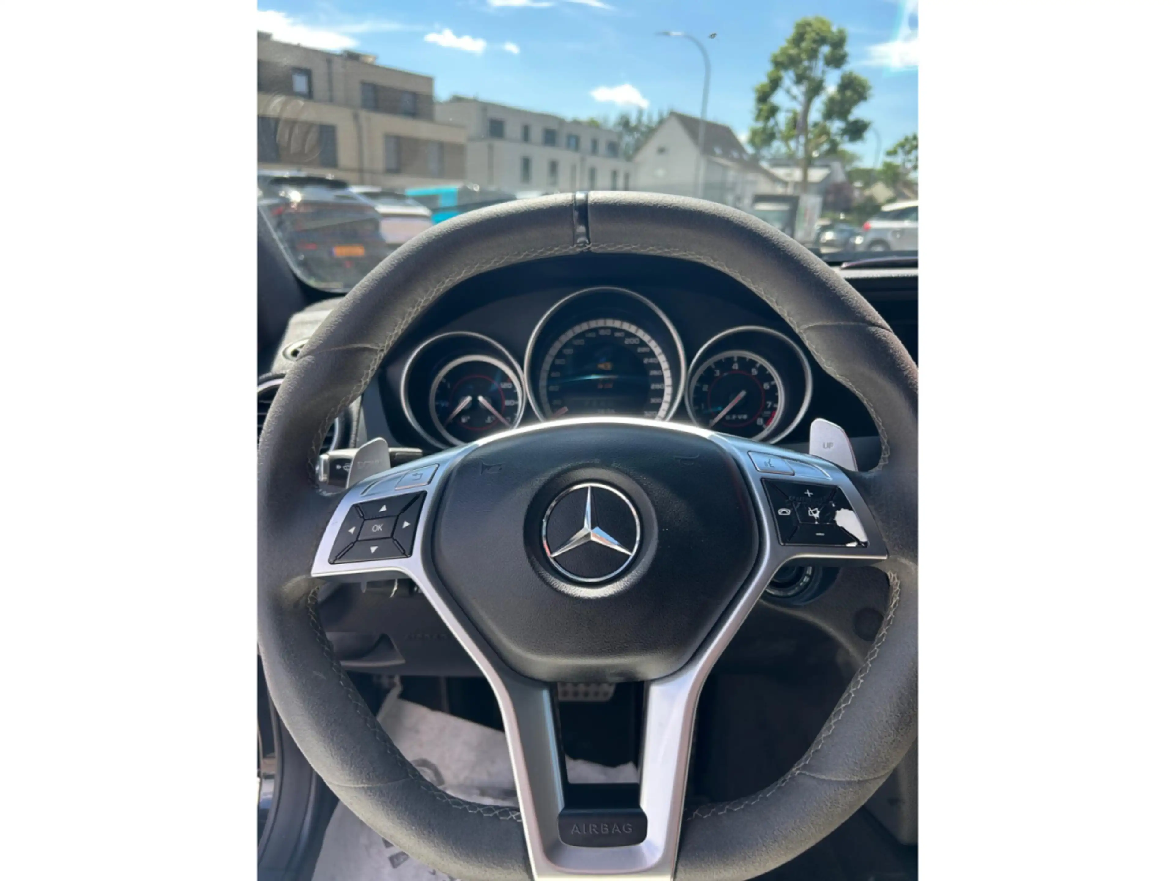 Mercedes-Benz C 63 AMG Mercedes Benz C63 AMG — photo 12